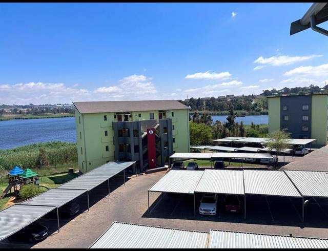 2 BEDROOM PROPERTY TO RENT IN FLEURHOF